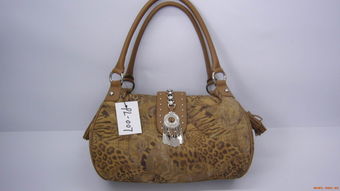 圣堡羅皮具制品廠 pl007 箱包 袋 皮具 廣州市白云區(qū)新市鎮(zhèn)均禾街新科六社工業(yè)區(qū)